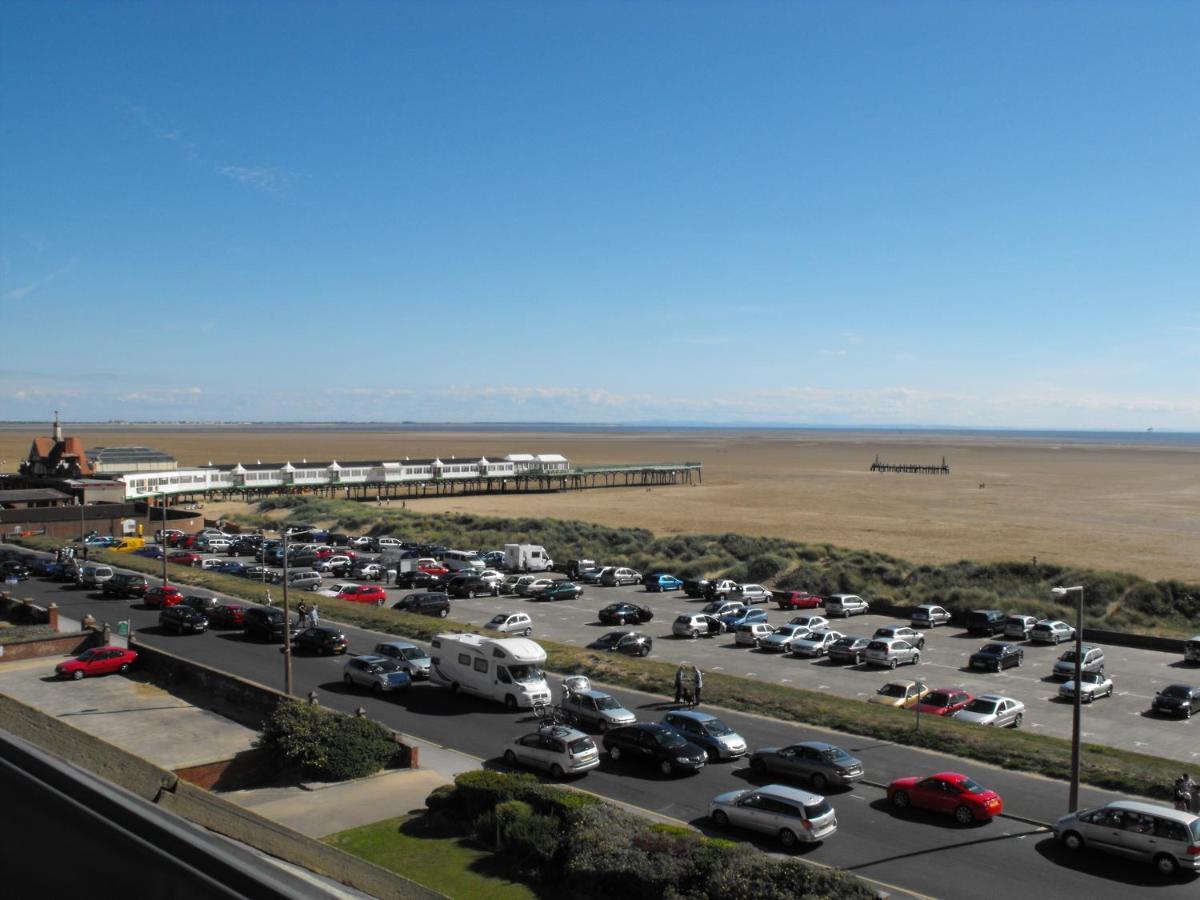 Monterey Beach Hotel Lytham St Annes Buitenkant foto